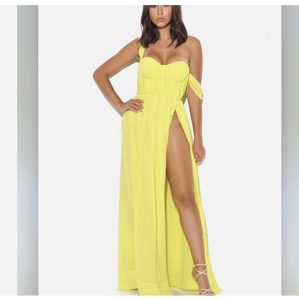 Miss Circle Paradise High Slit Yellow Chiffon Maxi Dress Gown size S